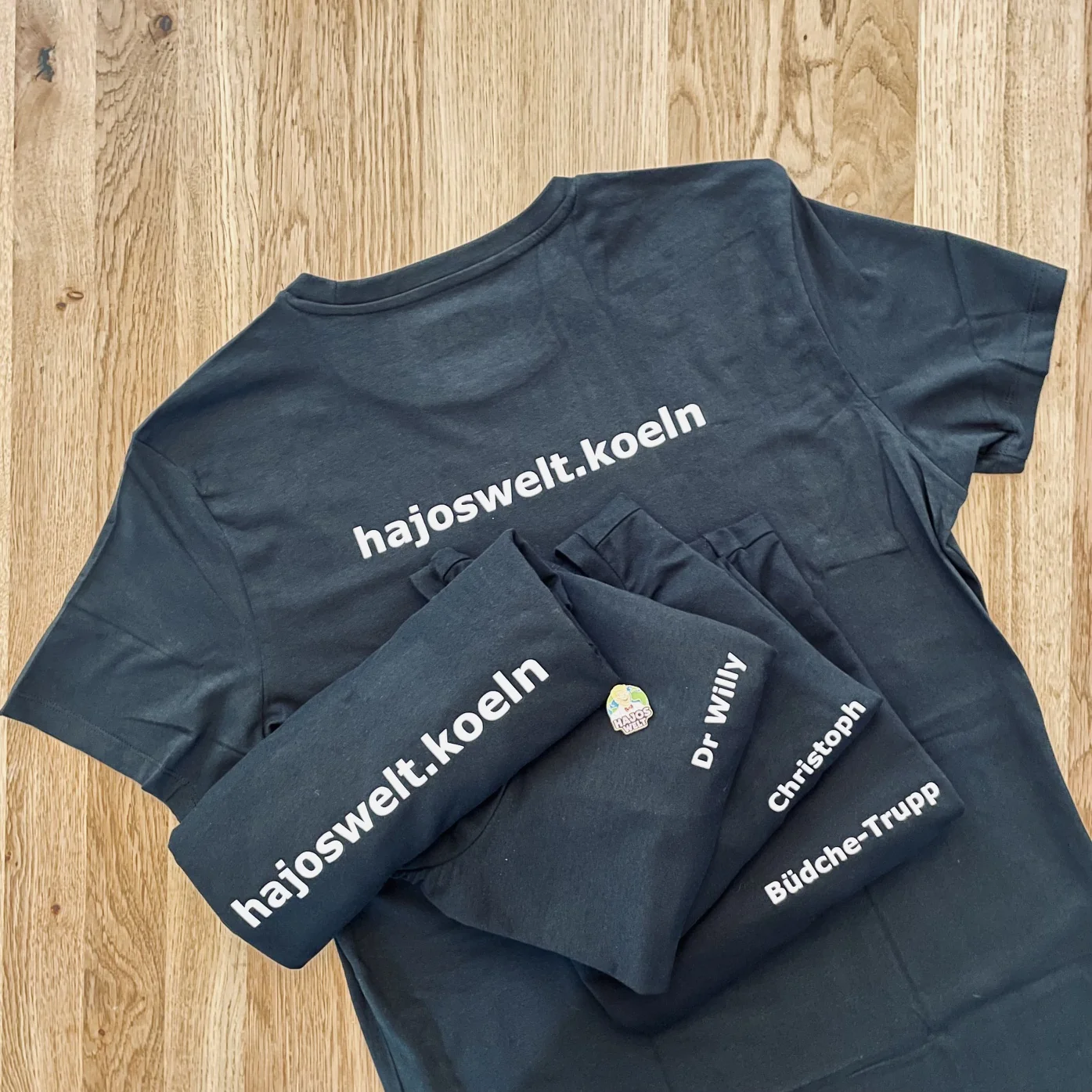 ❤️ Unser Büdchen-Praktikant hat es drauf - Hajo T-shirts in Handarbeit 😄